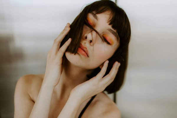 Your Ultimate Guide to Selecting the Perfect Handbag for a Day at the Races